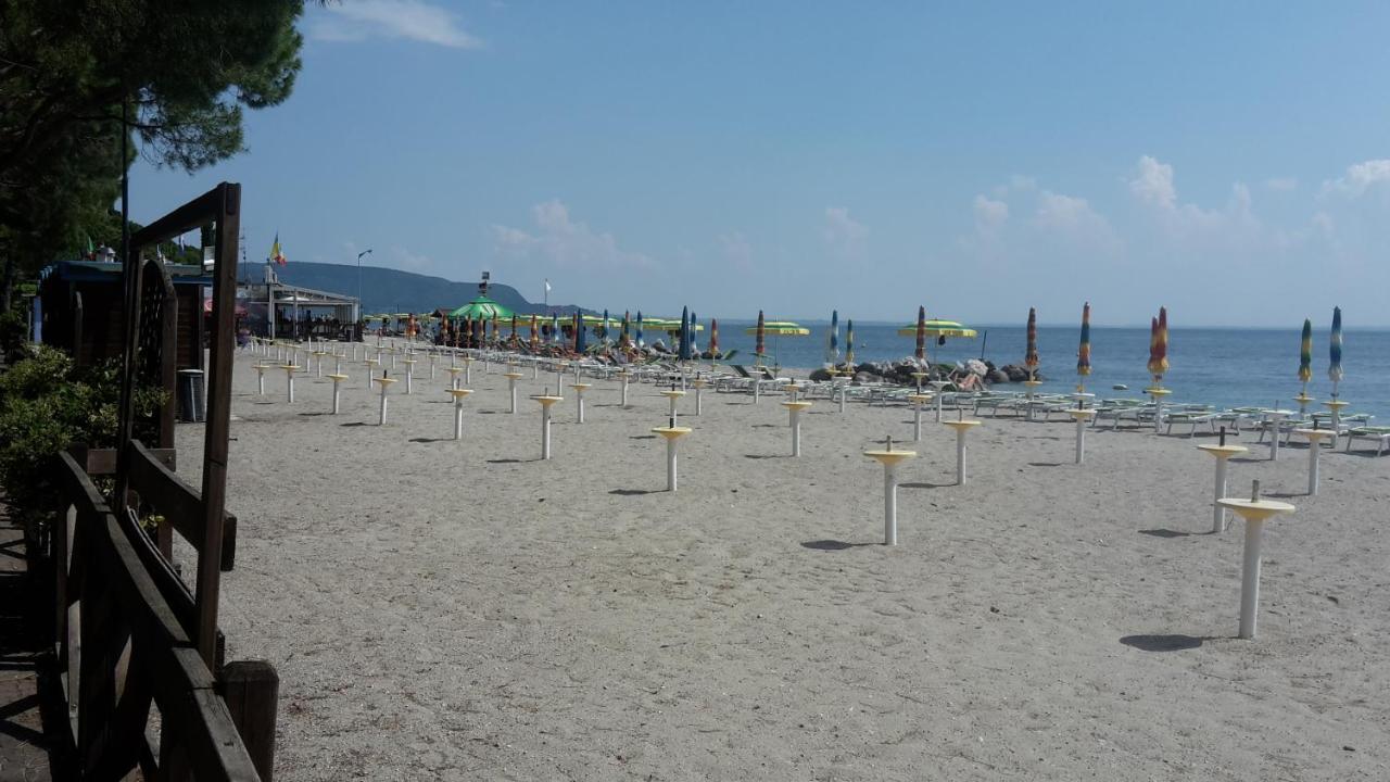 Appartamento Lido 'With Parking Space Included' 토스콜라노마데노 외부 사진